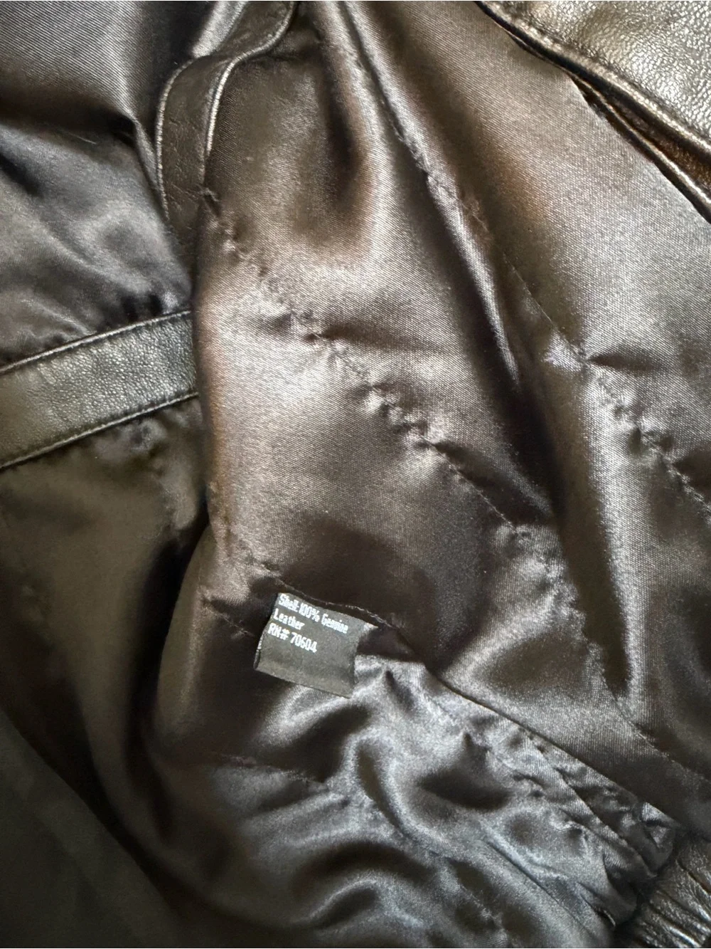 Men's Original Outerwear Black Leather Bomber Jacket - size M